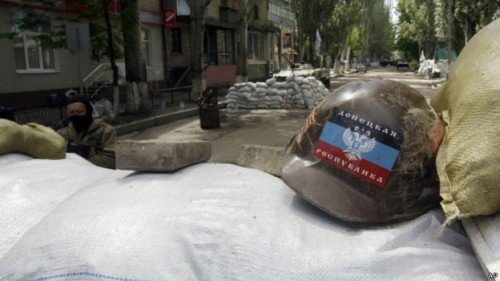 140508095313_donetsk_separatists_624x351_ap