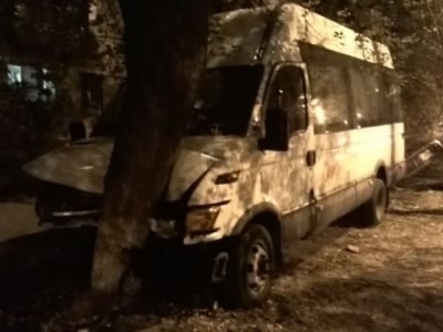 В Тольятти полицейские устанавливают обстоятельства ДТП с участием пассажирского автобуса В Тольятти полицейские устанавливают обстоятельства ДТП с участием пассажирского автобуса