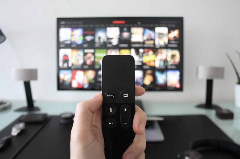 Как выбрать телевизор для дома не переплачивая за лишние функции