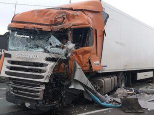 ДТП двух грузовиков произошло на въезде в с. Валы Ставропольского района