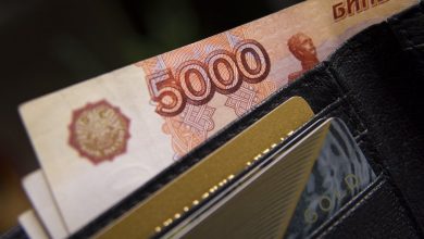 Средняя сумма, которую россияне готовы подкинуть «до зарплаты» коллеге - 5800 руб.