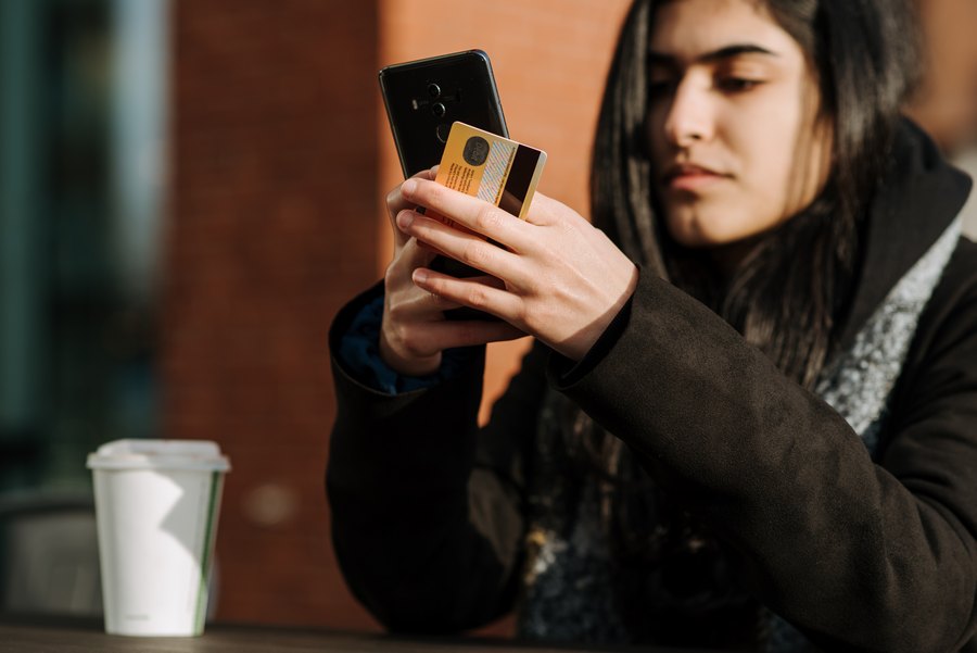Мошенничество с банковскими картами по телефону: 5 способов