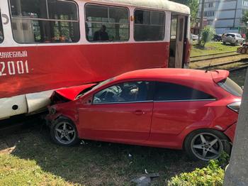 Самарец совершил 4 ДТП с участием 10 автомобилей в течении примерно 5 минут