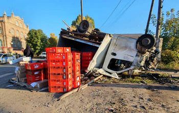 В Самарской области сотрудники полиции проводят проверку по ДТП, в котором погиб человек