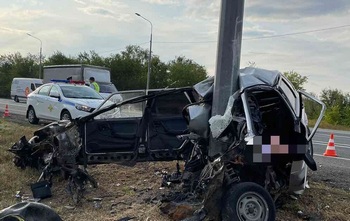 Госавтоинспекторы работают на месте смертельного ДТП на автодороге М5 Урал