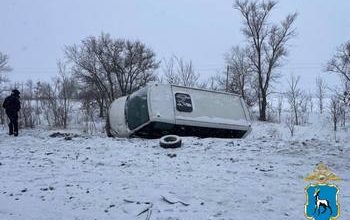 Автобус выехал на встречную полосу: в Волжском районе произошло серьезное ДТП