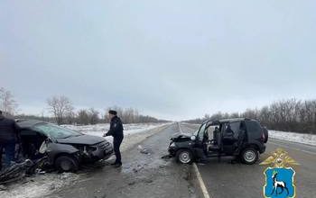 ГИБДД выясняет обстоятельства ДТП, в котором погибла водитель Hyundai Solaris