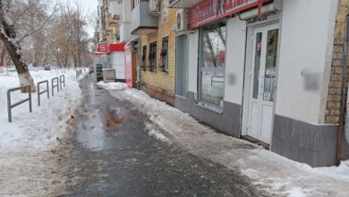 Полицейские устанавливают обстоятельства ДТП на ул. Маломосковской в Самаре