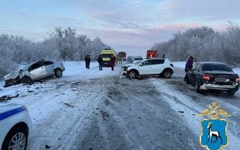 Страшная авария на трассе Урал-Сызрань 1: один человек погиб, второй госпитализирован