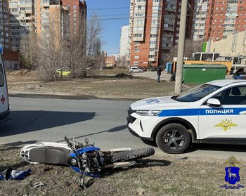 Мотоциклист госпитализирован после столкновения с автомобилем в Тольятти