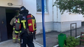 Борьба с огнем в Безенчукском районе: пожарные спасают жизни людей на улице Быковской
