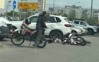 В Тольятти на перекрестке произошло ДТП с участием мотоцикла и BMW