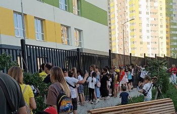 Пожар в мусорке: как дети стали участниками необычного урока безопасности
