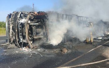 Трасса М5: дорога, ставшая ареной для безжалостного поединка между ЛАДОй и фурой Dongfeng