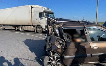 Трагедия на М5: три жизни унесла авария с участием фуры Volvo и LADA Largus
