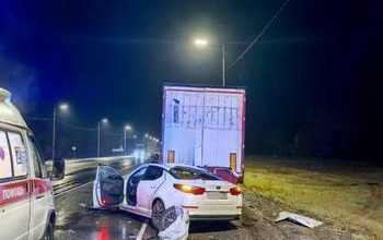 Два человека госпитализированы после ночного ДТП на М-5 «Урал» в Красноярском районе