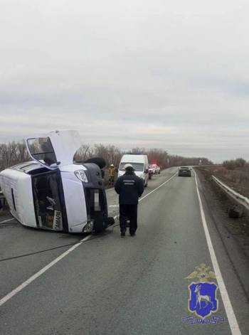 В Волжском районе полицейские расследуют ДТП с участием Volkswagen и автобуса Газель