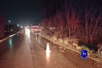 ДТП в Чапаевске: сотрудники ГИБДД устанавливают обстоятельства гибели пешехода под колесами Газели