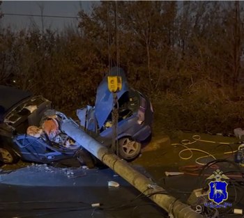 Отброшенный на опору автомобиль: раскрыты подробности смертельного ДТП в Тольятти