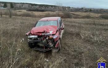 ДТП в Кинельском районе: водитель Renault Logan погиб при столкновении с грузовиком