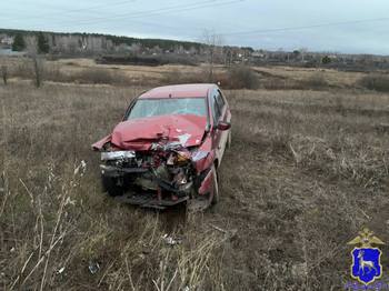 ДТП в Кинельском районе: водитель Renault Logan погиб при столкновении с грузовиком