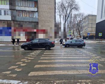Женщина попала под колеса Lada Vesta на ул. Мичурина в Самаре
