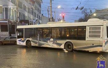 ДТП в Самаре: автобус сбил женщину на пешеходном переходе
