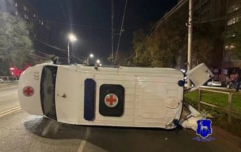 Авария с участием скорой помощи в Кировском районе: подробности